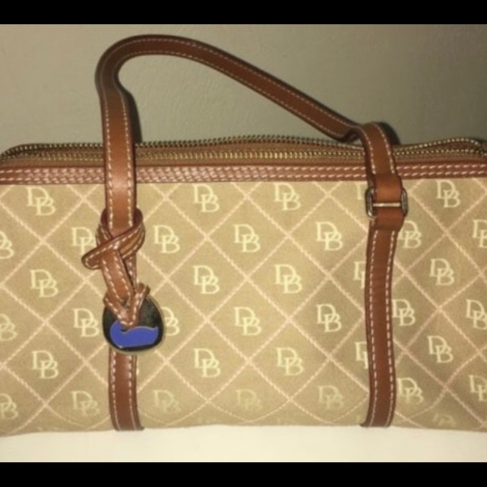 Dooney & Bourke purse
